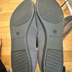 Rothy’s 7.5 gray point